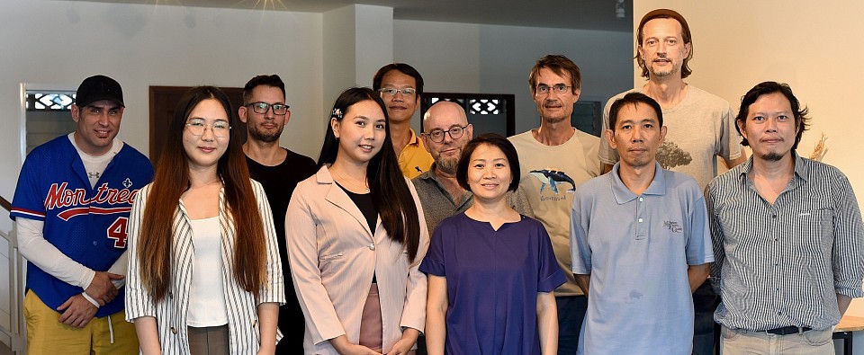 osrednja ekipa podjetja Simle Different